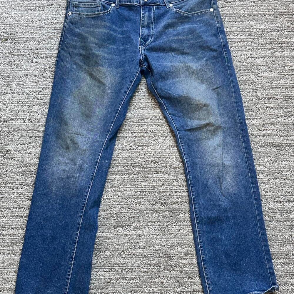 Mens true religion jeans please
